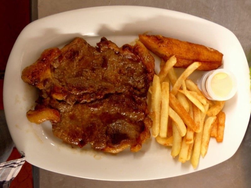 Pablos Restaurant — Almuerzo 6