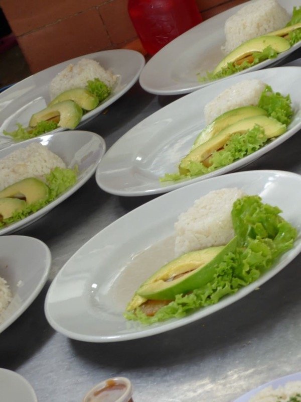 Pablos Restaurant — Almuerzo 7